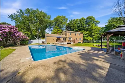 652 Old Post Rd, North Attleboro, MA 02760 - Photo 2