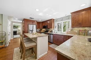 652 Old Post Rd, North Attleboro, MA 02760 - Photo 4
