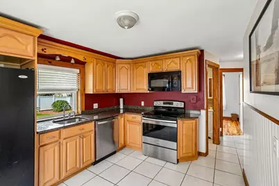 10 Standish, Worcester, MA 01604 - Photo 4