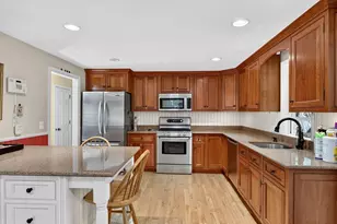 9 Oregon Ave, Braintree, MA 02180 - Photo 10