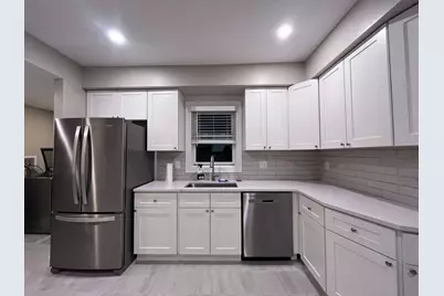 121 Highland Rd #1, Somerville, MA 02144 - Photo 4