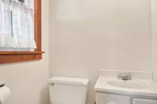 33-37 Cottage St, Amherst, MA 01002 - Photo 16