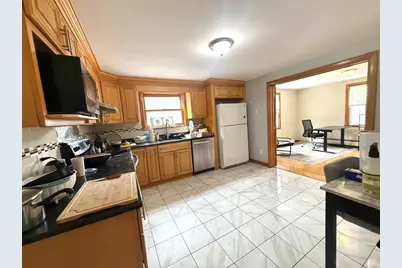 15 Lyons Ct. #1, Watertown, MA 02472 - Photo 2