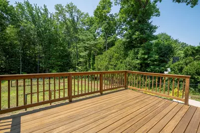 27 Sherwood Ave, Westfield, MA 01085 - Photo 6
