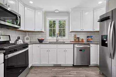 27 Sherwood Ave, Westfield, MA 01085 - Photo 12