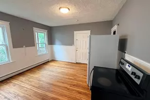 23 Woodford St, Worcester, MA 01604 - Photo 8