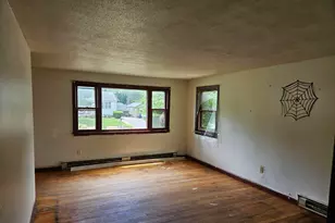 5 Morin Dr, Easthampton, MA 01027 - Photo 2