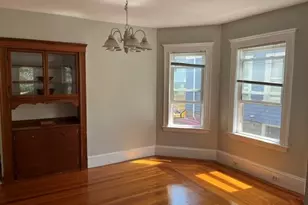 32 Hamilton, Somerville, MA 02144 - Photo 10