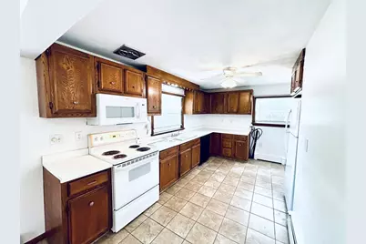 16 Indian Rock Drive #B, Saugus, MA 01906 - Photo 6