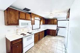 16 Indian Rock Dr, Saugus, MA 01906 - Photo 6