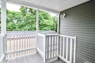 655 N Main St, East Longmeadow, MA 01028 - Photo 16
