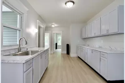 655 N Main St, East Longmeadow, MA 01028 - Photo 8