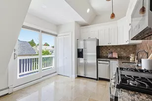 51 Sawyer Ave, Boston, MA 02125 - Photo 4