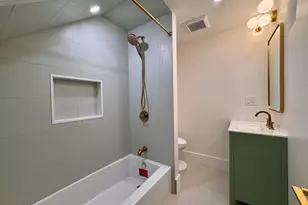 139 Sycamore St, Somerville, MA 02145 - Photo 8