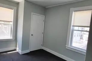 164 Riverside St, Lowell, MA 01854 - Photo 8