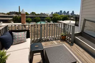 5 Holden Row, Boston, MA 02129 - Photo 8