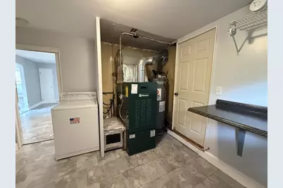 36 Fifth Avenue, Lowell, MA 01854 - Photo 14