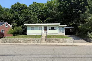 36 Fifth Ave, Lowell, MA 01854 - Photo 2