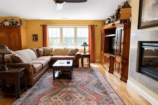 717 Northampton St, Holyoke, MA 01040 - Photo 16