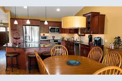 717 Northampton St #12, Holyoke, MA 01040 - Photo 8