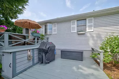 212 Pine Grove St, New Bedford, MA 02745 - Photo 14