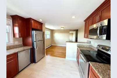 116 Upton Rd, Waltham, MA 02452 - Photo 4