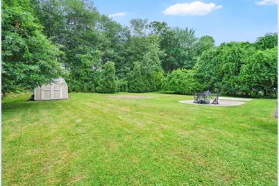 133 Mosier St, South Hadley, MA 01075 - Photo 34