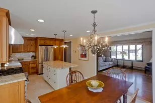 9 Dowds Ln, Chicopee, MA 01020 - Photo 6