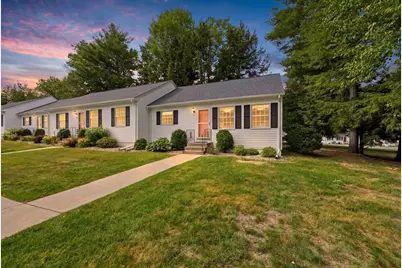 19 Rosewood Ln #19, Southwick, MA 01077 - Photo 2