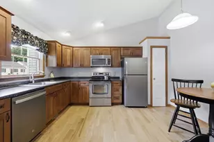 19 Rosewood Ln, Southwick, MA 01077 - Photo 6