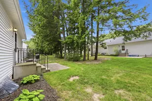 19 Rosewood Ln, Southwick, MA 01077 - Photo 26