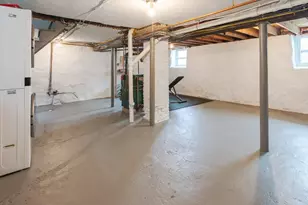 10 Agawam St, Boston, MA 02122 - Photo 32