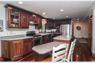 8 Martin Rd, Brookfield, MA 01506 - Photo 10