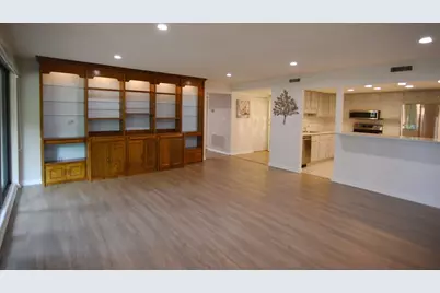 404 Paradise Road #1P, Swampscott, MA 01907 - Photo 8