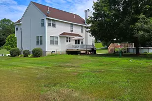 4 Jennifer, Pelham, NH 03076 - Photo 2