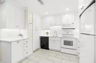666 Main St, Winchester, MA 01890 - Photo 16