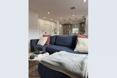 34 Park St #4, Newton, MA 02458 - Photo 2