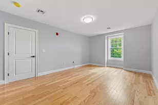 585 Washington St, Quincy, MA 02169 - Photo 8