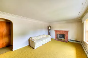 131 Hartford Tpke, Shrewsbury, MA 01545 - Photo 4