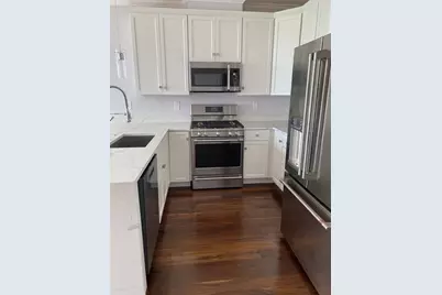 519 Broadway #403, Somerville, MA 02145 - Photo 8