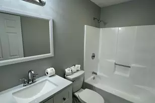 74 Tennis Plaza Rd, Dracut, MA 01826 - Photo 8