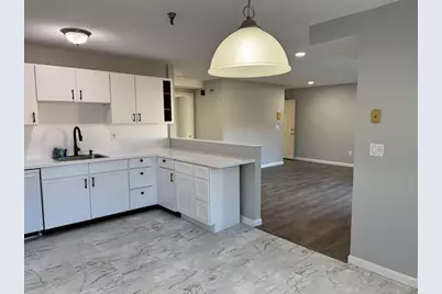 74 Tennis Plaza Rd #31, Dracut, MA 01826 - Photo 4