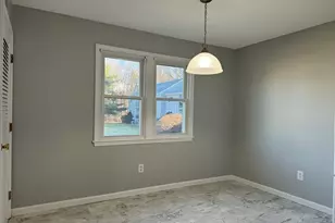 74 Tennis Plaza Rd, Dracut, MA 01826 - Photo 6