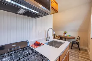 482 Broadway, Somerville, MA 02145 - Photo 4