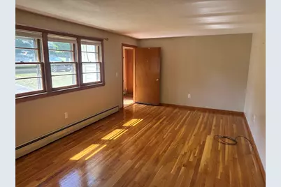 11 Woodside Dr #A, Sterling, MA 01564 - Photo 4