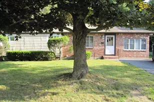 15 Lilian Rd, Framingham, MA 01701 - Photo 2
