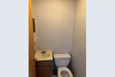 330 Walnut Street Ext, Agawam, MA 01001 - Photo 10