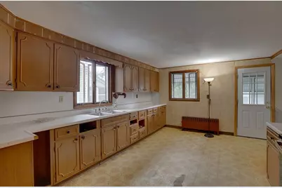 40 Simpson Ave, Somerville, MA 02144 - Photo 32
