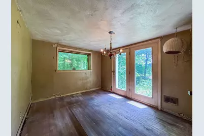 332 Batchelor St, Granby, MA 01033 - Photo 14