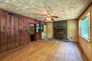 332 Batchelor St, Granby, MA 01033 - Photo 20